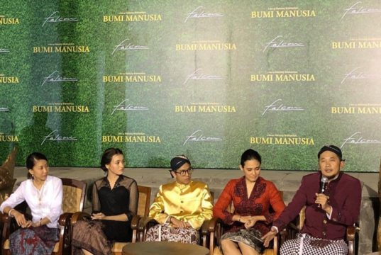 Sinopsis Film Bumi Manusia – Iqbal Ramadhan