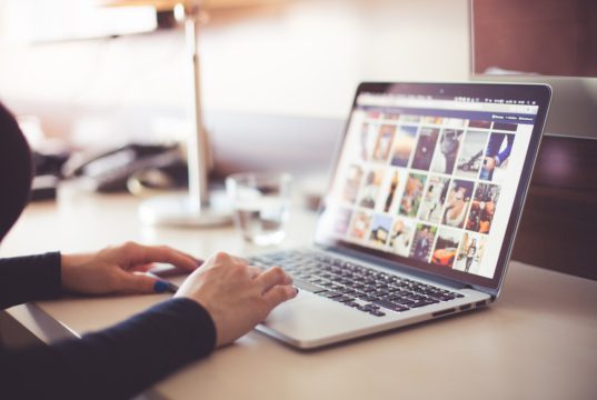 Bingung Cari Kerja ? Yuk Jadi Freelancer Penulis jasa penulis