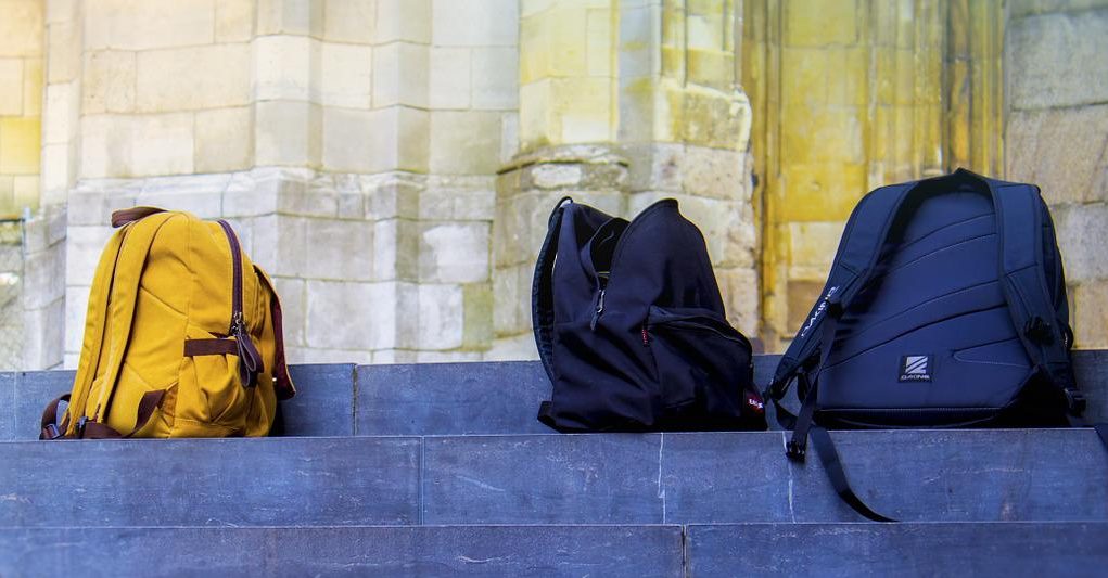 memilih tas anak perempuan