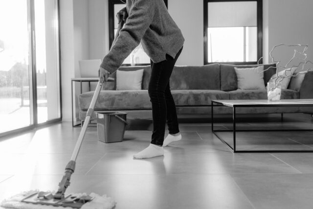 Tips Belanja Cairan Pembersih Lantai