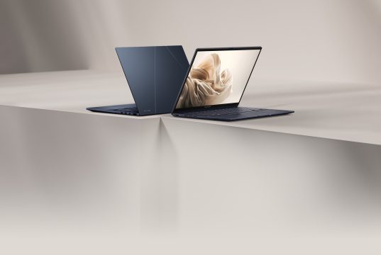 Rekomendasi Laptop Tipis yang Nyaman Dibawa untuk Wanita Karir ASUS Zenbook 14 OLED (UX3405)