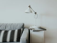 Noda Membandel di Sofa? Jangan Khawatir! Ini Dia Tips Mudah Membersihkannya cara membersihkan sofa kain yang kotor