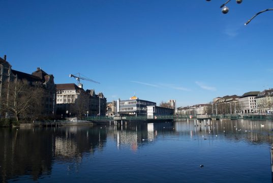 Habiskan Momen Liburan dengan Menikmati Keindahan Zurich Zurich