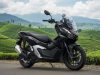 Teknik Berkendara Ketika Touring Jarak Jauh: Aman, Nyaman, dan Tetap Bertenaga motor adv